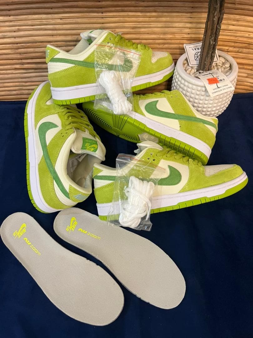 SB Dunk Low Apple Green